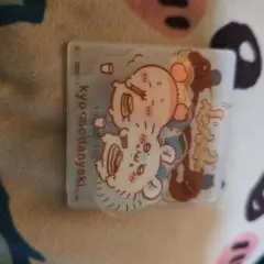 ちいかわ　アクリルシーンクリップ　ビスケットモモンガ、古本屋