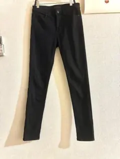 UNIQLO ブラック スキニーパンツ　25（63.5cm）