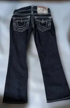 true religion ストレートデニム 白ステッチ - メルカリ
