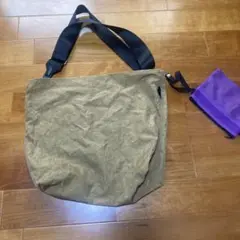Edie ブラウン ショルダーバッグ