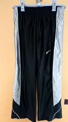 【値下げしました！】NIKEナイキズボン(Sサイズ)