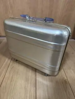 m*o様 【再出品】古いゼロハリバートン　ミニアタッシュケース ゼロハリバートン ミニアタッシュケース ビジネスバッグ アルミ
