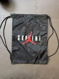 Supreme×JORDANナップサック