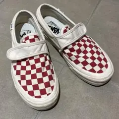 Item thumbnail for item 75549d7f-6725-45fa-a108-0966b6e7fbe0