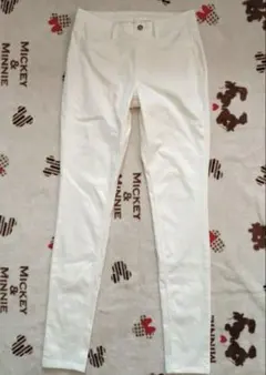 UNIQLO ユニクロ ホワイト ストレッチスキニーパンツ