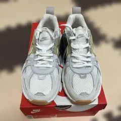 NIKE ナイキ ウィメンズ V2K RUN 24.5cm