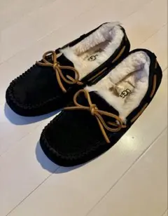 UGG Dakota ブラック モカシン 22cm