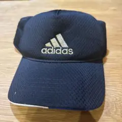 adidas ネイビー メッシュキャップ