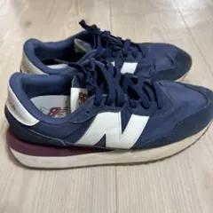 New Balance ネイビー ホワイト スニーカー