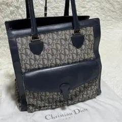 Item thumbnail for item 2c25877f-9542-4d85-8dd0-ffadc9abaccc