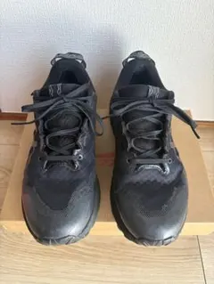 アシックス ゲルトラブーコ12 ゴアテックス 26.5cm 黒のサムネイル