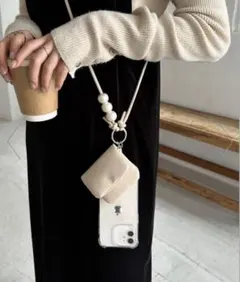 ディスコート【6WAY】BIGパール付きスマホストラップ　ベージュ　アイボリー