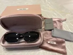 美品】MIU MIU（ミュウミュウ)サングラスSMU01Z ブラック即購入OK