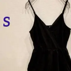 美品✨️【S】キャミソール ミニワンピース ミニスカート 黒 無地 シンプル 古着
