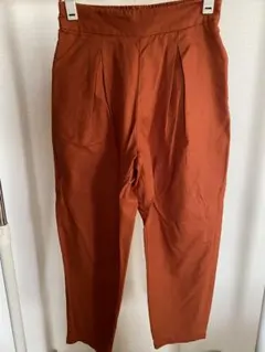 スタディオクリップ テーパードパンツ オレンジ Mサイズ