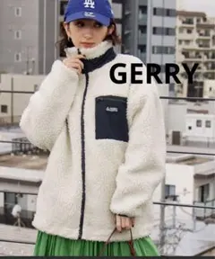 フリースジャケット