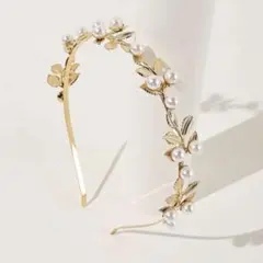 ゴールドのリーフとパールのカチューシャ