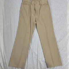 ベージュ スラックス