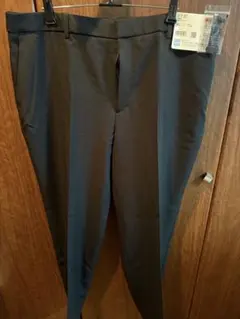 【新品未使用】UNIQLO　感動スリムパンツ　レディース　3XL ブラック