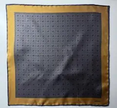 新品・未使用【Brioni（ブリオーニ）ポケットチーフ】