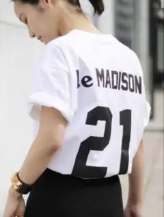 MADISONBLUE マディソンブルー ナンバリング Tシャツのサムネイル