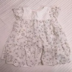 BeBe　ワンピース　70-80のサムネイル