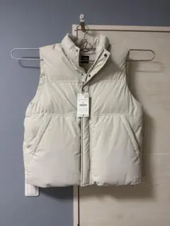 未使用ZARAダウンベスト★アイボリー白