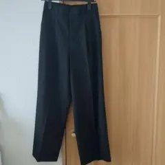ユニクロ　タックワイドパンツ　ブラック　Мサイズ
