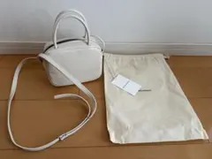 MYWEAKNESS スカラバッグ　ホワイトのサムネイル