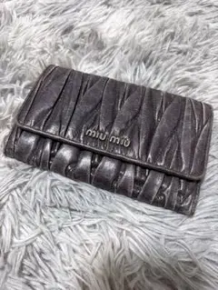 miu miu マテラッセ 三つ折り 財布のサムネイル