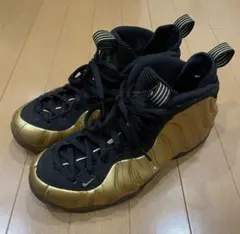 Nike Foamposite ゴールド/ブラック バスケットボールシューズ - メルカリ
