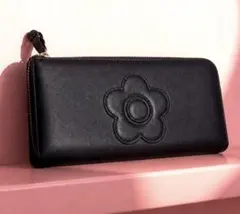 【美品】MARYQUAN マリークワント ラウンドファスナー長財布(ブラック)のサムネイル