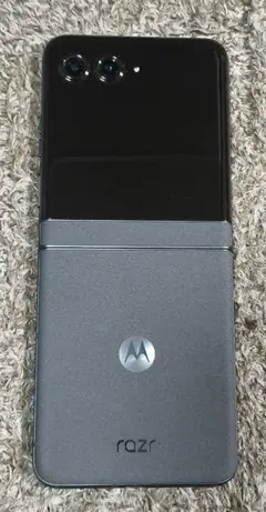 超激レア 絶版名機 新品未使用 Motorola RAZR i シムフリー 超激レア 絶版名機 新品未使用 Motorola RAZR i シムフリー