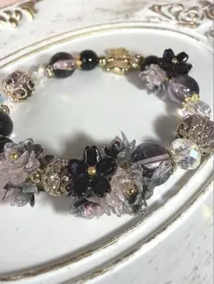 ブラック フラワーブレスレット キラキラ 大人可愛い ゴールド 上品