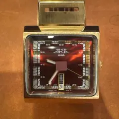 SEIKO ALBA AKA V733-5A40赤文字盤　スクエア型のサムネイル
