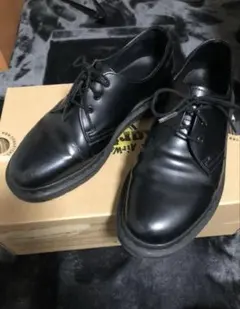 ドクターマーチン　モノ　3ホール　UK7