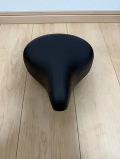 新品】【限定版】CONCOR WONKA サドル 140X265mm 298g