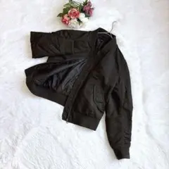 ユニクロ（M）MA-1ブルゾン フライトジャケット 中綿入りミリタリー カーキ