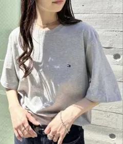 (新品) Tommy Hilfiger 半袖Tシャツ S