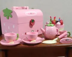 マザーガーデン 廃盤　人気 ストロベリーパーティーセット　ホールケーキマグネットのサムネイル