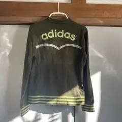 ＊adidas＊カーキのトップス＊M＊