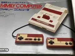 Nintendo ファミリーコンピュータ ファミコン本体のみ　箱付き　ジャンク品
