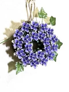 折り紙　お花のリース　ふじ色