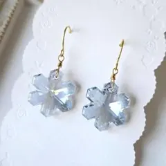 No.1804★14kgf 雪の結晶　クリスタル ピアス ブルー