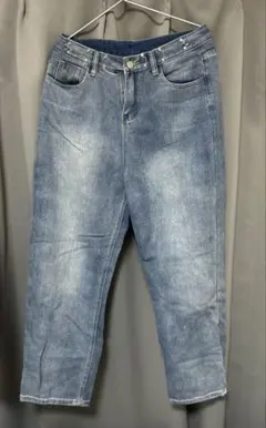 Item thumbnail for item ee8413c6-b195-4bb5-bb3b-76db7466ebf9