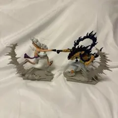 ワンピース　ルフィ　ルッチ　フィギュアセット