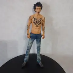 ONEPIECE トラファルガー・ロー フィギュア