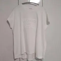 新品タグつき Lugnoncure ロゴエンボス Tシャツ ホワイトのサムネイル