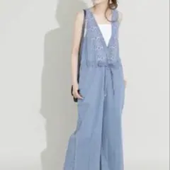 アーバンリサーチサニーレーベル　クロス刺繍デニムサロペット