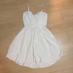 ホワイト キャミワンピース リボン付き　バルーンワンピース